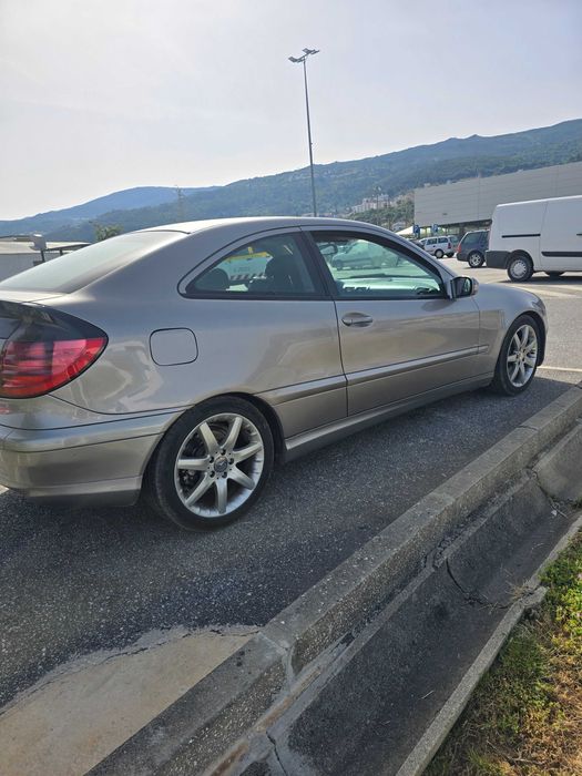 Mercedes Benz Coupé 220 cdi