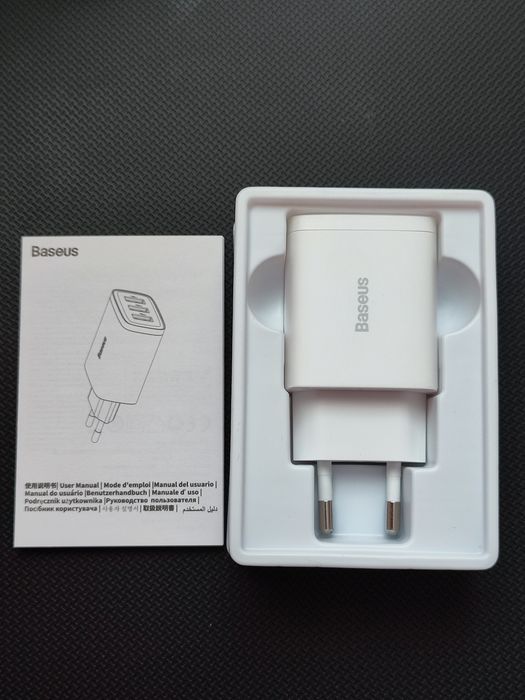 Зарядний пристрій Baseus блок живлення зарядка на 3 USB 3.4A 17W