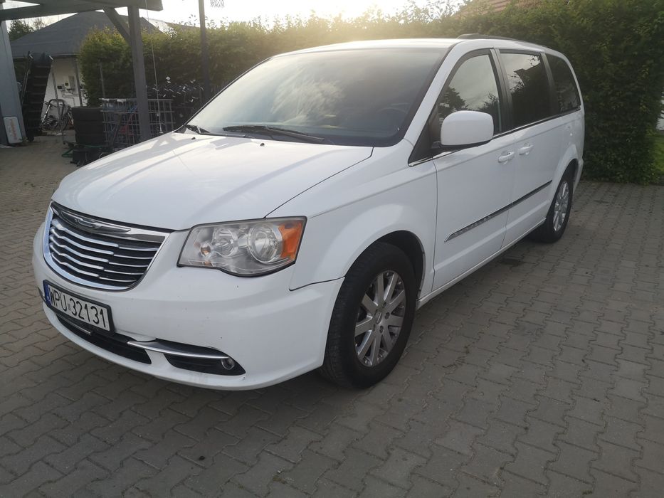 Chrysler Town & Country 2014r przebieg 212 tyś. Gaz-Stag