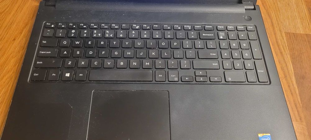 Dell Vostro 3558 i3-5005u 4GB
