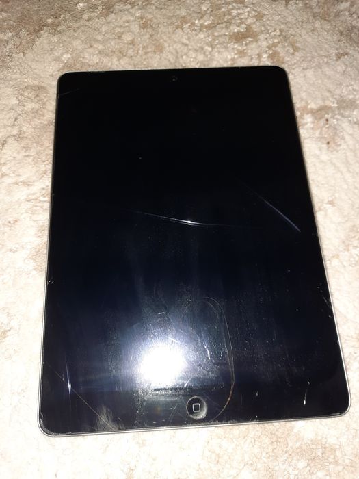 Планшет IPad Air 1 на запчастини