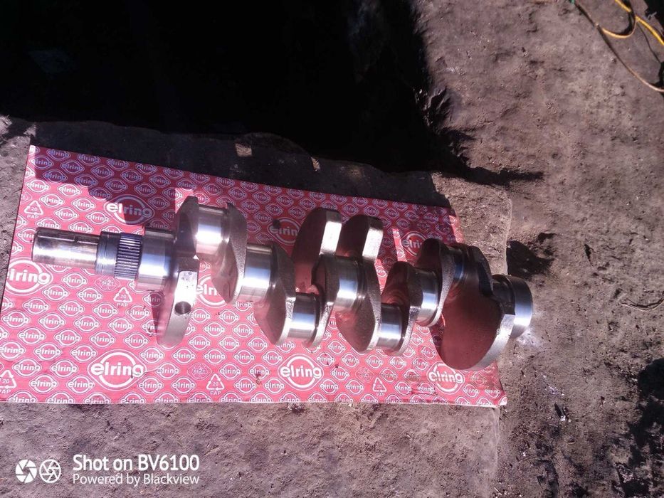 Hundai h200 ГБЦ и коленвал