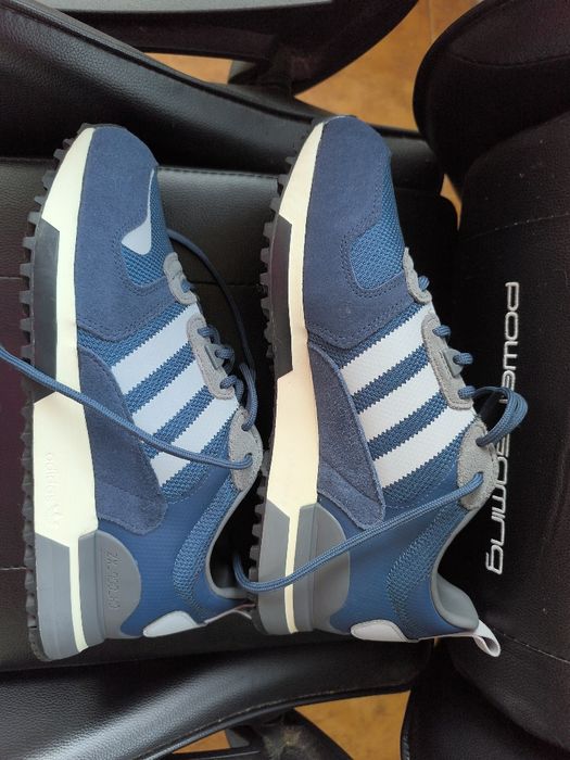 Tênis adidas ZX 700 HD