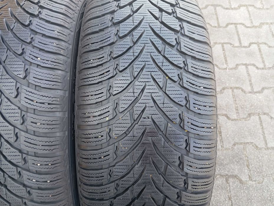 2szt zimówki nokian WR SUV-4,  235/50/19 99V