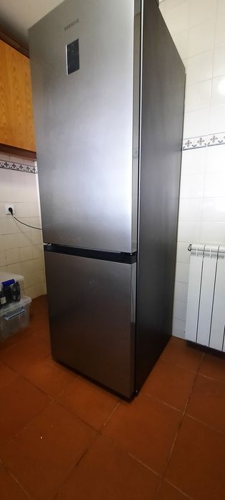 Frigorifico Sansung Combi em aço inoxidável