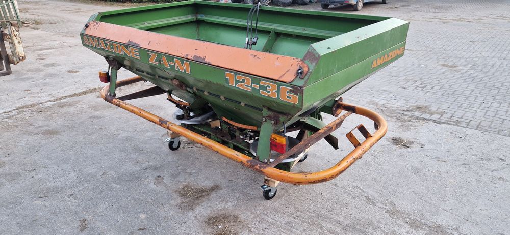 Rozsiewacz Amazone ZA-M 1500