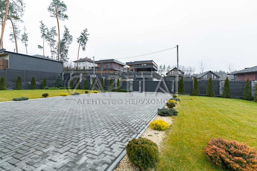 Продам дом в ЛЕСУ 300m² участок 19 соток, Хадосовка