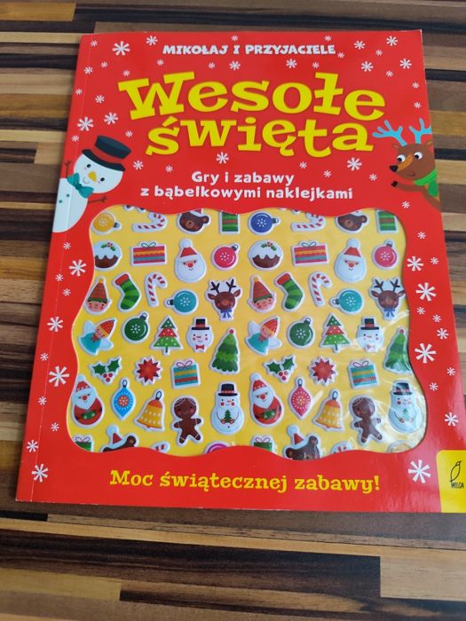 Wesołe święta książka świąteczna z naklejkami