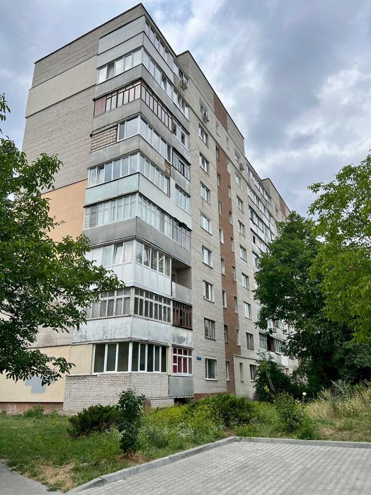 Продам 2-кімнатну квартиру на просп. Відродження у Луцьку!