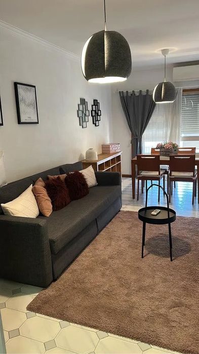 T1 MOBILADO E EQUIPADO | 107 m² | GARAGEM | A/C | 950€
