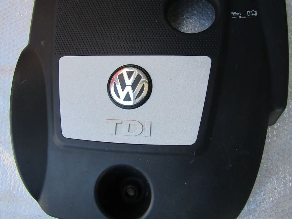 Tampa motor VW GOLF 4 / BORA  motor 115 cv