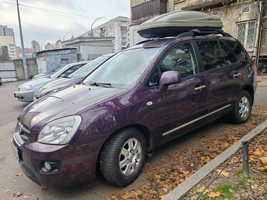 Продам  KIA Carens