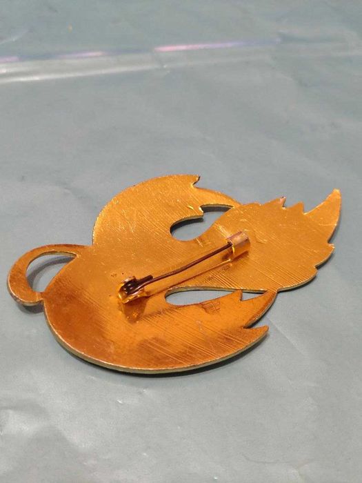 Брошка листок б у