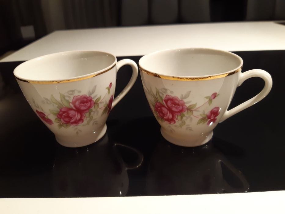 Filiżanki stara porcelana