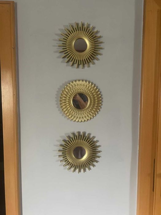 Dekoracja zestaw 3 luster w złotych ramkach do domu na ścianę