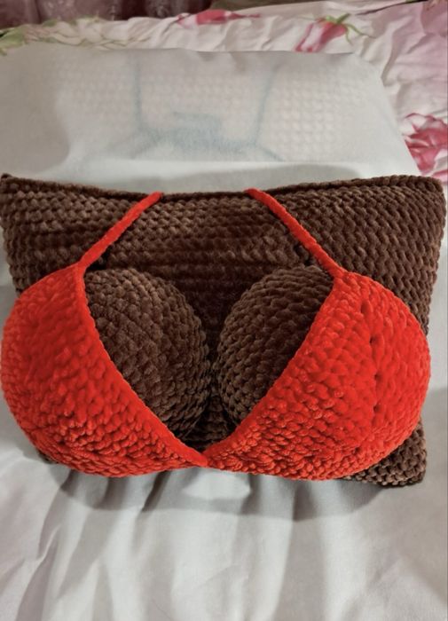 Подушка грудь, подушка груди, подарунок, новий рік, сюрприз, виріб