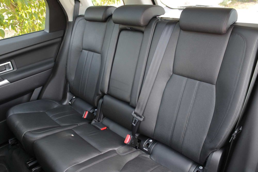 Land Rover Discovery Sport HSE 2.2 TD4 (278€/Mês)