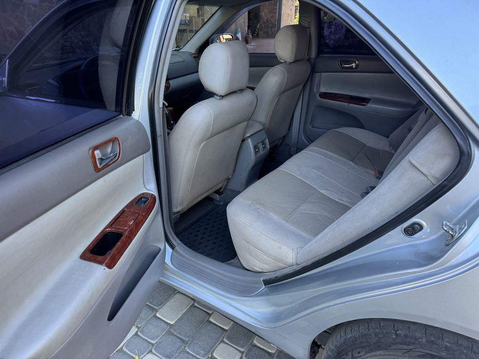 Toyota Camry 2.4 газ