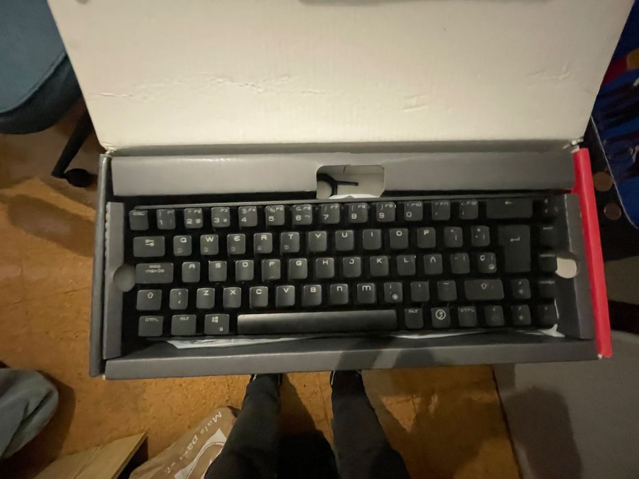 Teclado mecanico RGB