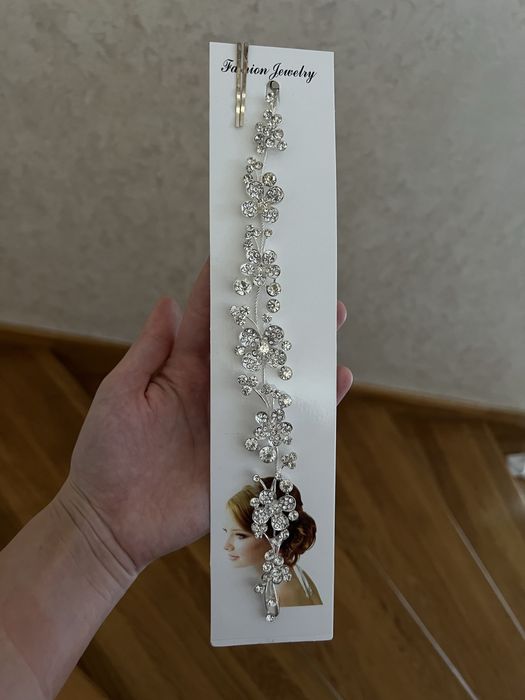 Прикраса для волосся