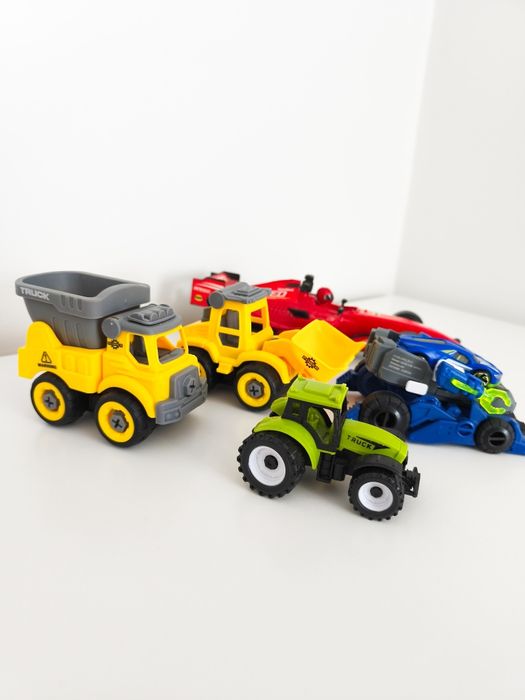 Zestaw samochodów dla dziecka