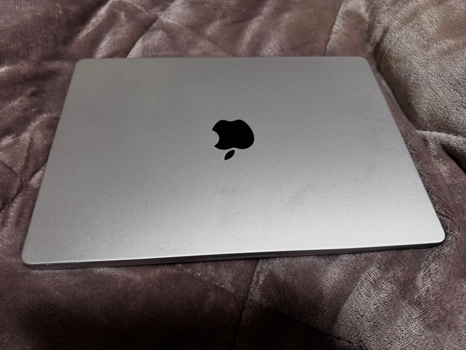MacBook Pro Apple M2 Pro 512GB (2023) – Como Novo | Pouco Uso