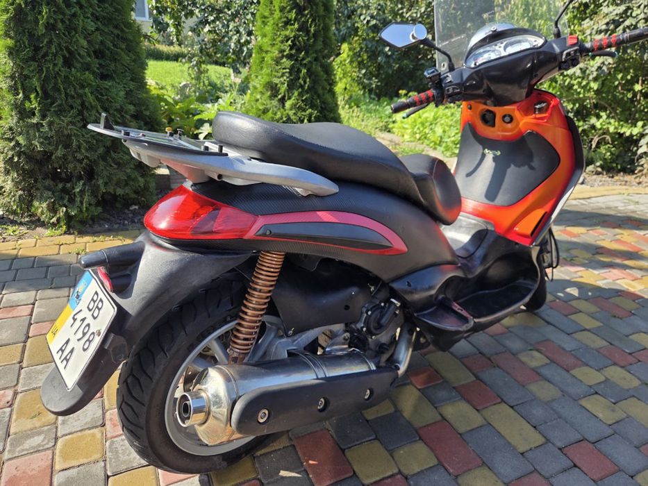 Piaggio beverly 500