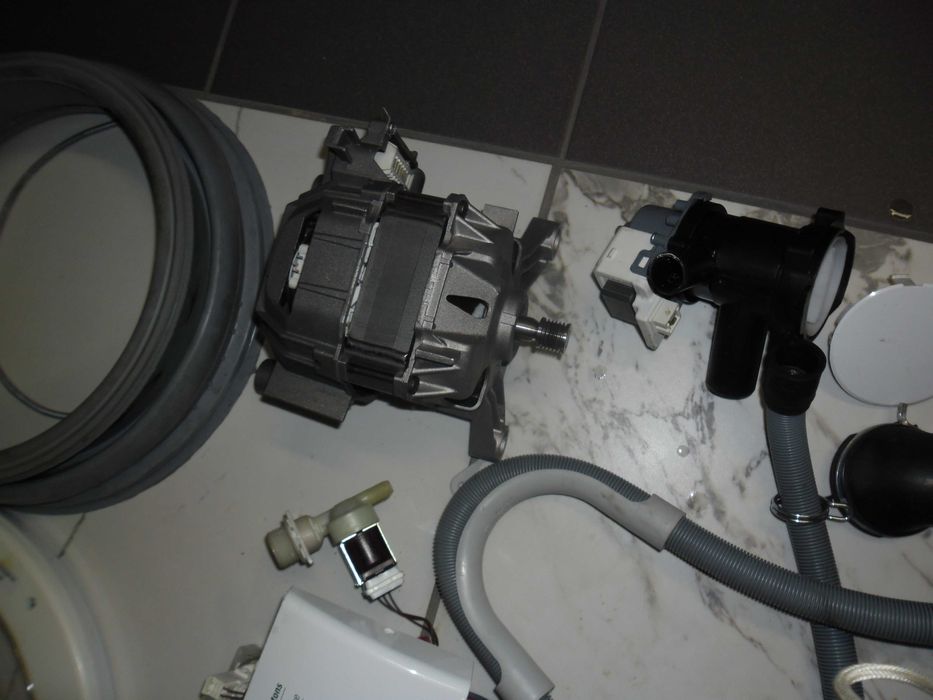 Sprzedam części do pralki Bosch Classixx 6