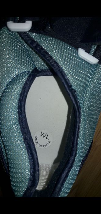 Продам профессиональный сандаль новый в отличном состоянии 41-43 разме