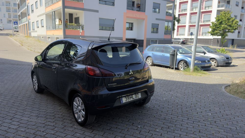 Mitsubishi colt 1.1 Ar Condicionado
