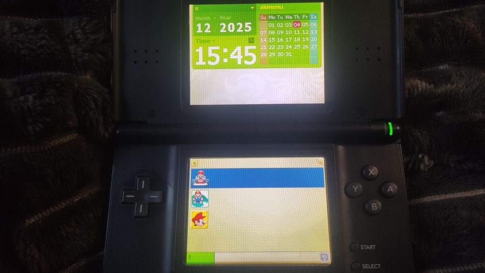 Продам Nintendo ds lite