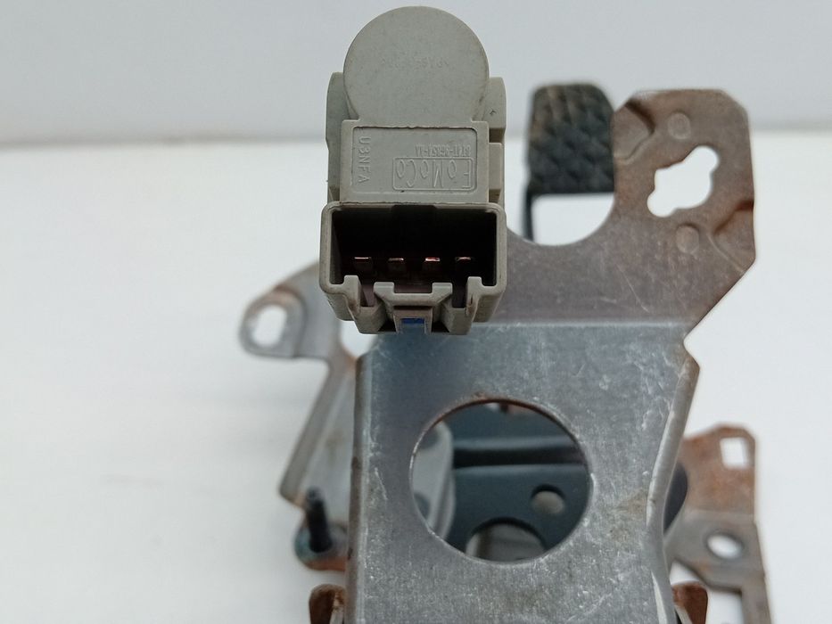 Pedal do travão FORD Fiesta VII (HJ, HF)