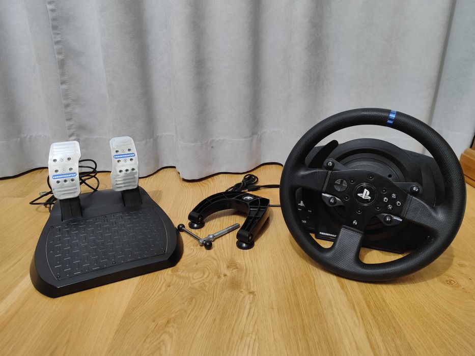 Kierownica Thrustmaster T300 RS