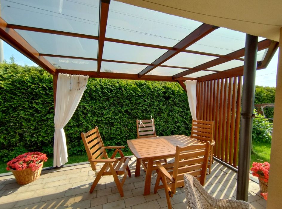 Zadaszenie tarasu, altana ogrodowa, pergola, poliwęglan, balustrada