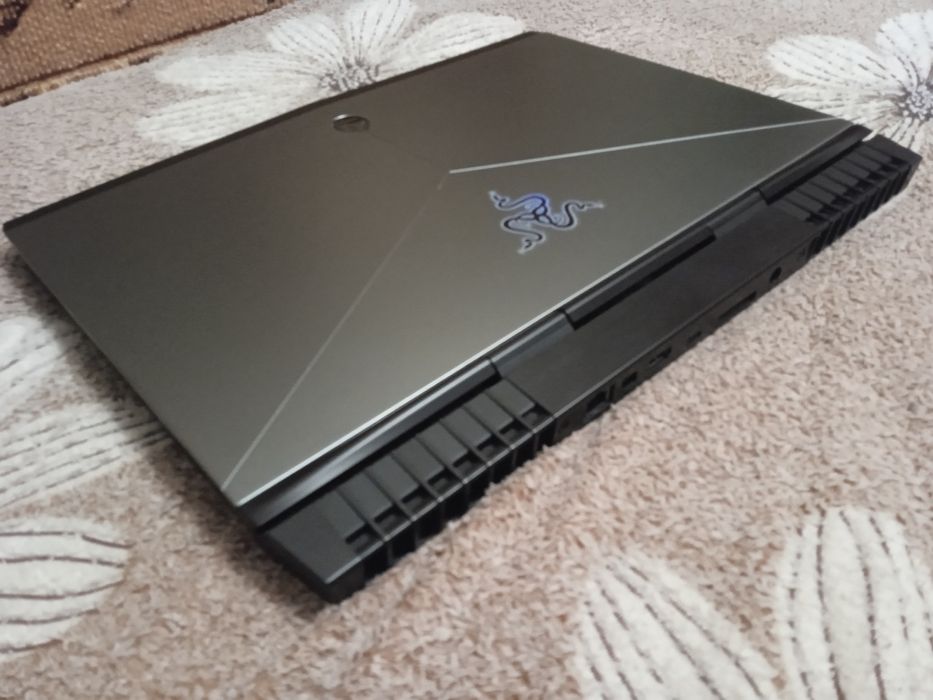 Ігровий ноутбук Alienware R3 / i7 / GTX 1060