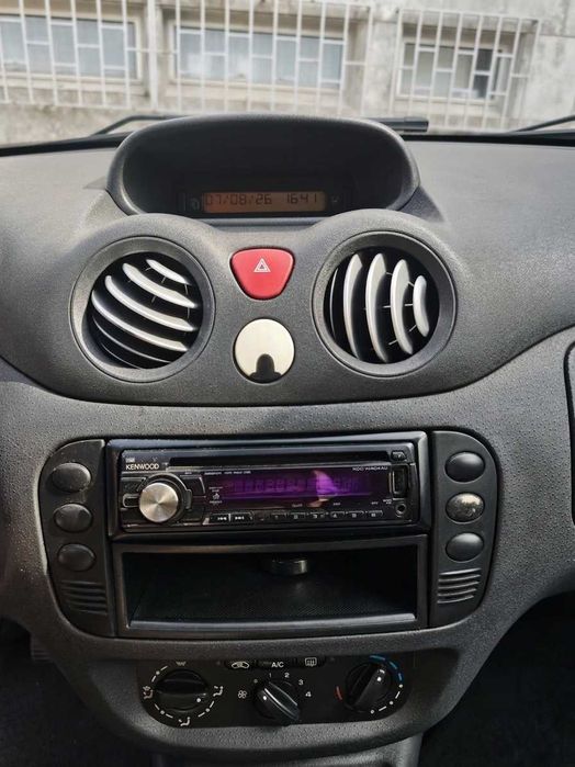 Citroën C3 1.4 Comercial (5 Portas) - Económico e Pronto a Trabalhar!