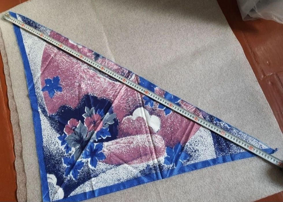 Хустка нова (розмір на фото!)