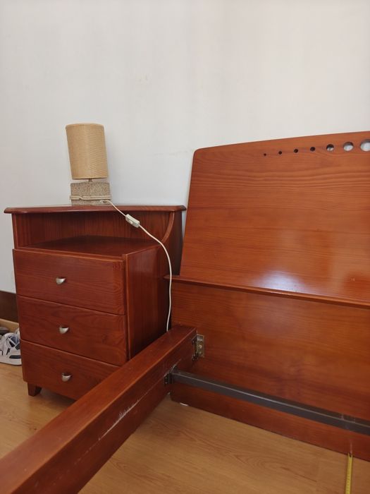 Mobília de quarto solteiro - Cerejeira