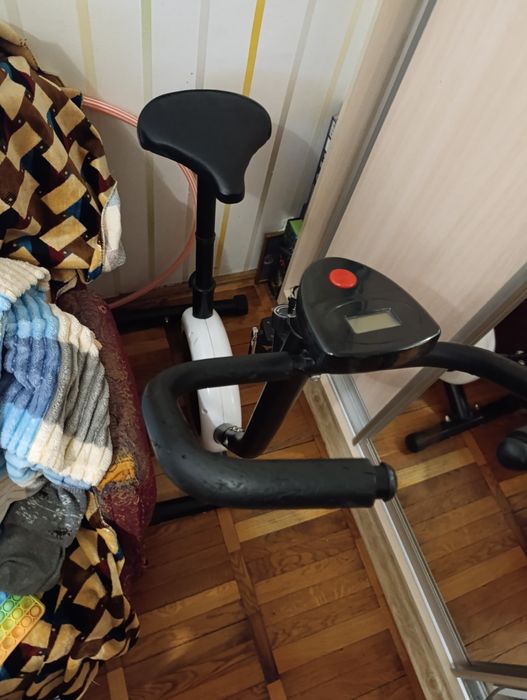 Велотренажер для реабілітації