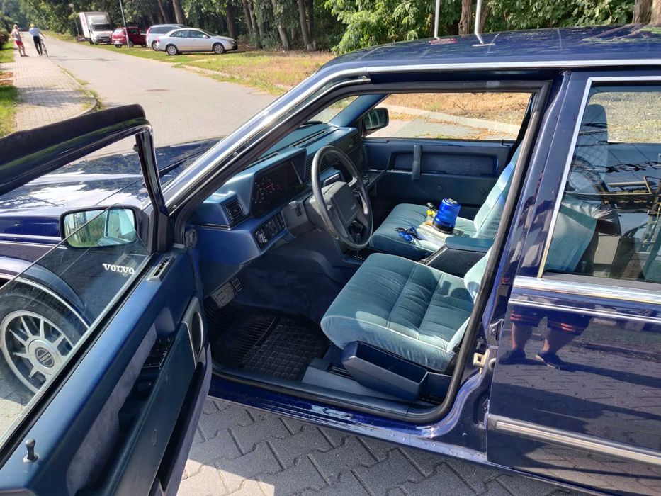Volvo 760 GLE  "halblang"