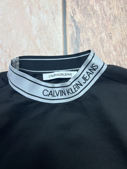 Calvin Klein bluzka krótka ze stójką