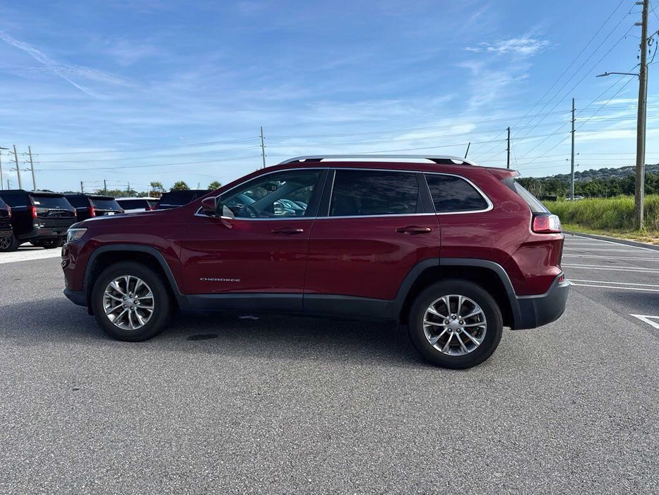 Jeep Cherokee Latitude Plus 4x4      2021