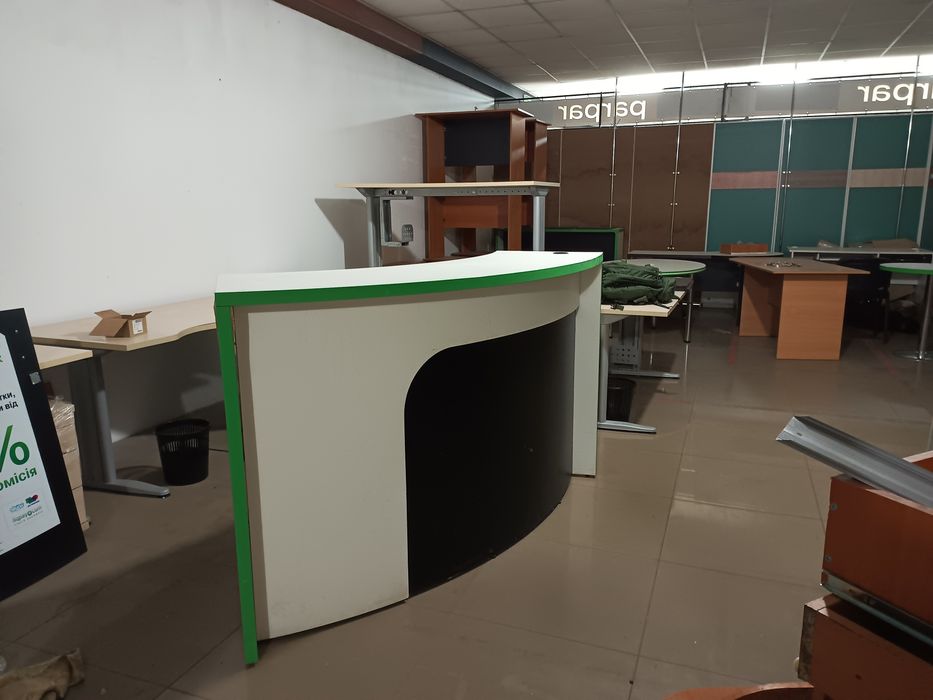 Ресепшен торгова стойка