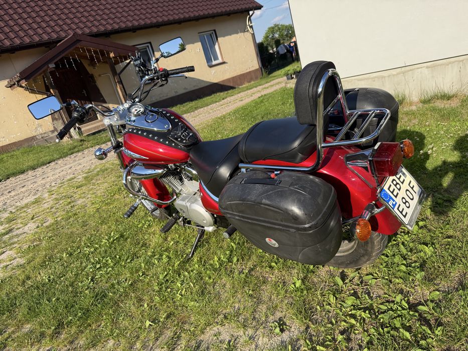 Suzuki Intruder 125