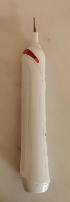 Braun Oral-B Pro 6500 + 6 recargas novas