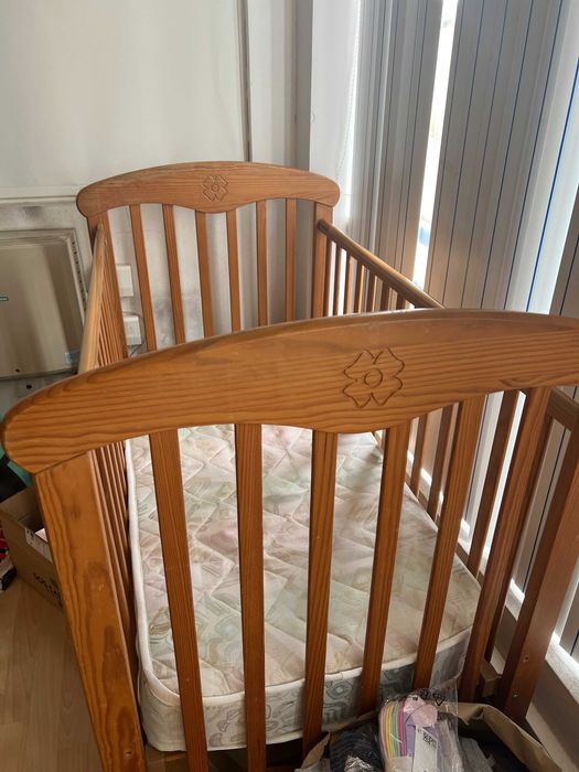 Berço em madeira