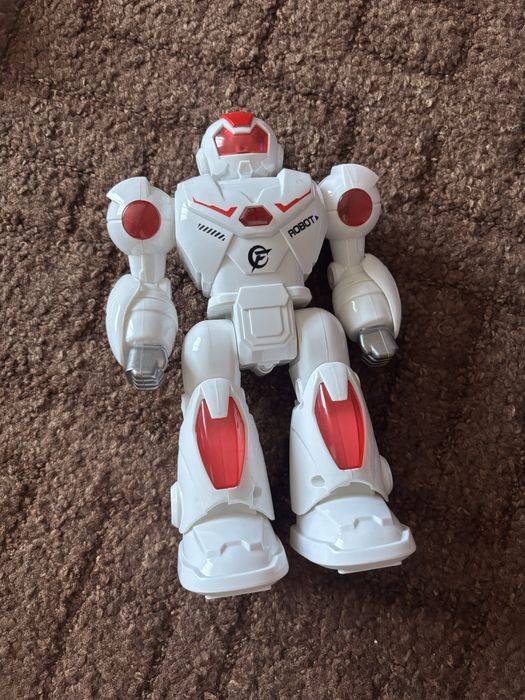 Робот (звуки, світло, рух)