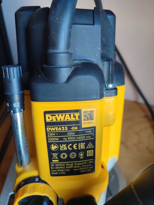 Фрезер DEWALT DWE625KT з валізою, 230 вольт