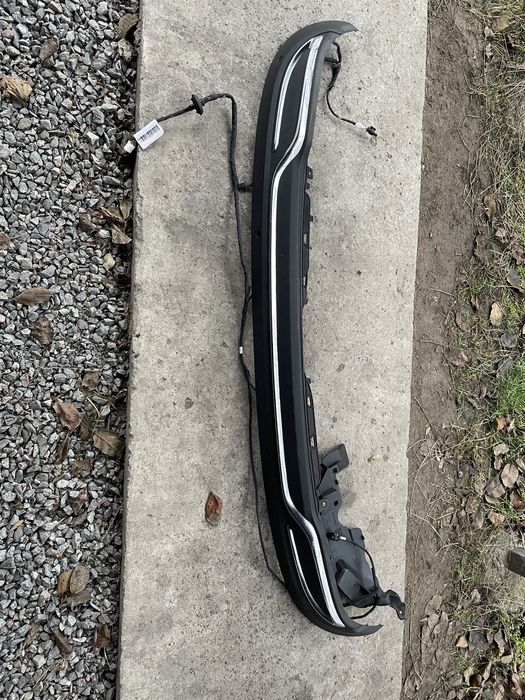 Губа задня Mercedes C-class w205 у зборі