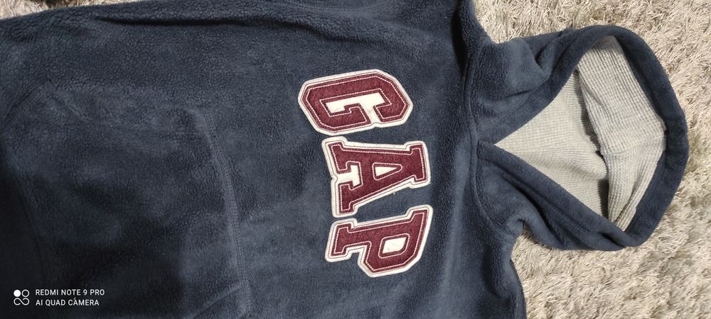 Bluza  GAP rozm. 110